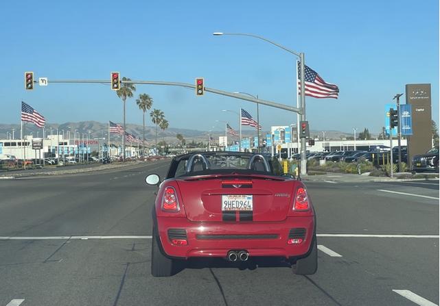Photo of 2014 Red MINI Roadster