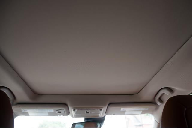 Photo of 2018 White Nissan Rogue