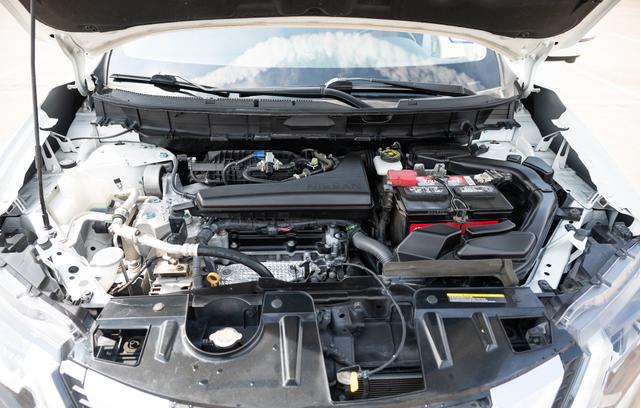 Photo of 2018 White Nissan Rogue