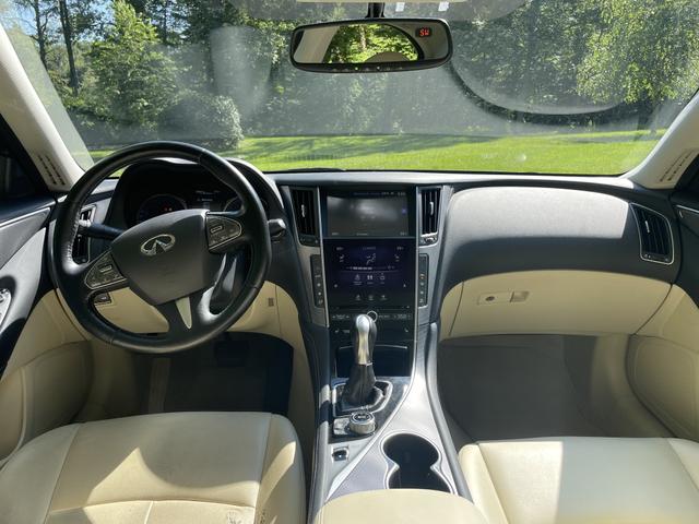 Photo of 2014 Brown INFINITI Q50