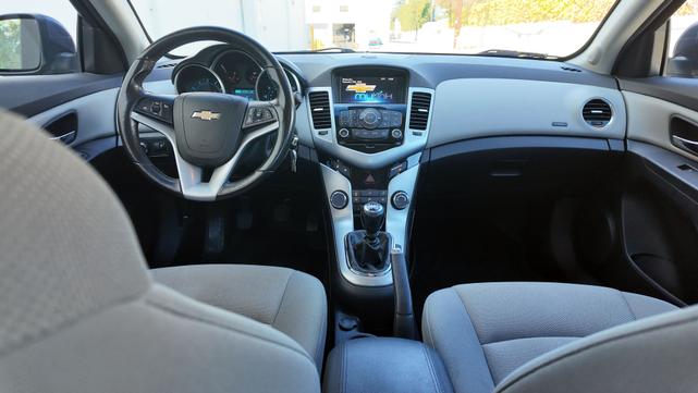 Photo of 2013 Blue Chevrolet Cruze