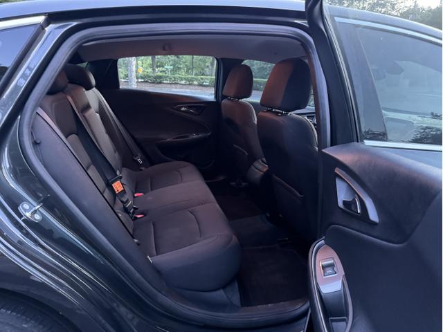 Photo of 2017 Gray Chevrolet Malibu