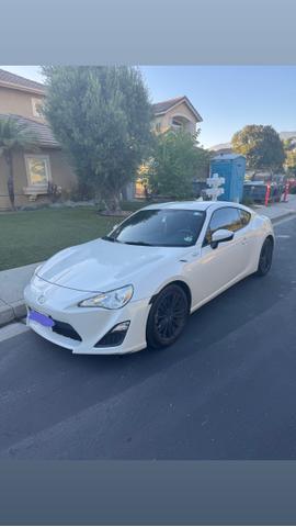 Photo of 2015 White Scion FR-S
