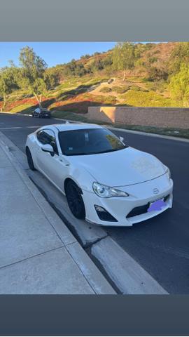 Photo of 2015 White Scion FR-S