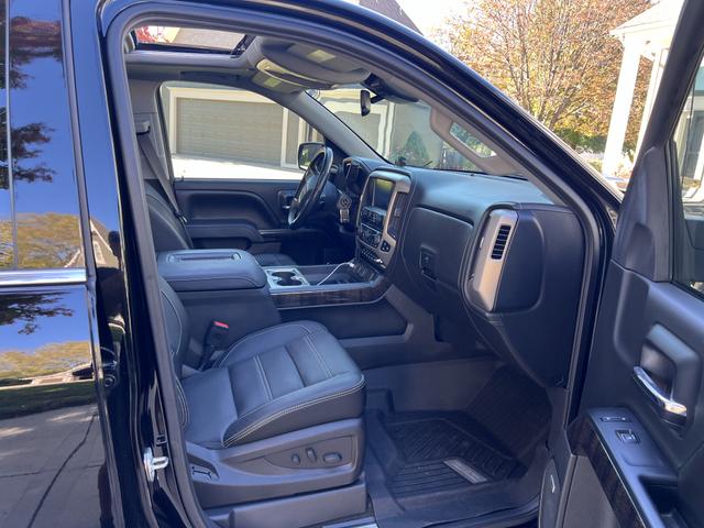 Photo of 2016 Black GMC Sierra 1500