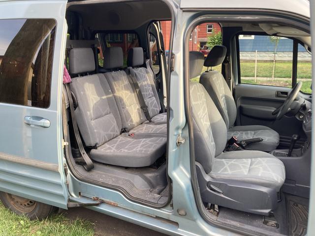 Photo of 2013 Blue Ford Transit Connect