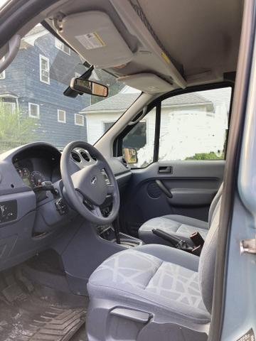 Photo of 2013 Blue Ford Transit Connect