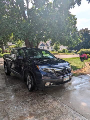 Photo of 2017 Blue Honda Ridgeline