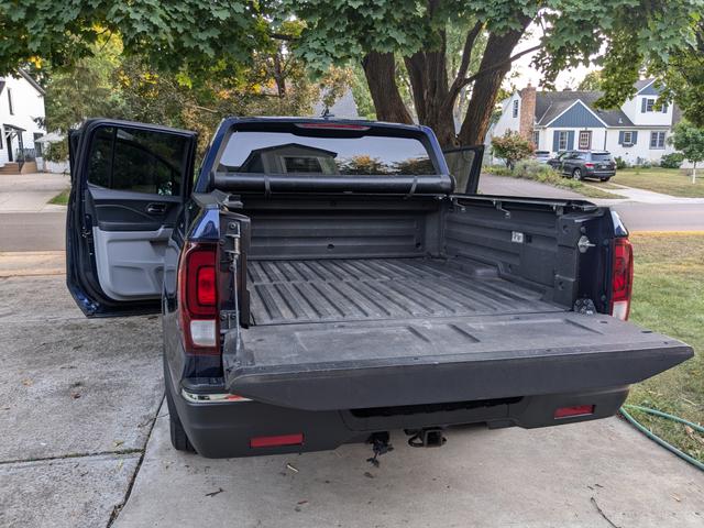 Photo of 2017 Blue Honda Ridgeline