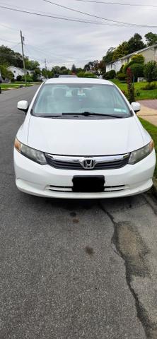 Photo of 2012 White Honda Civic