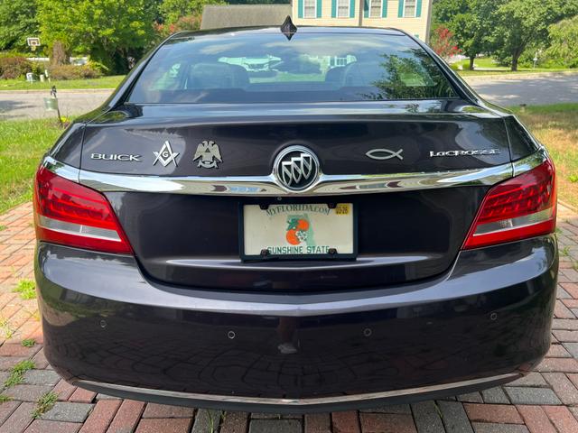 Photo of 2015 Gray Buick LaCrosse