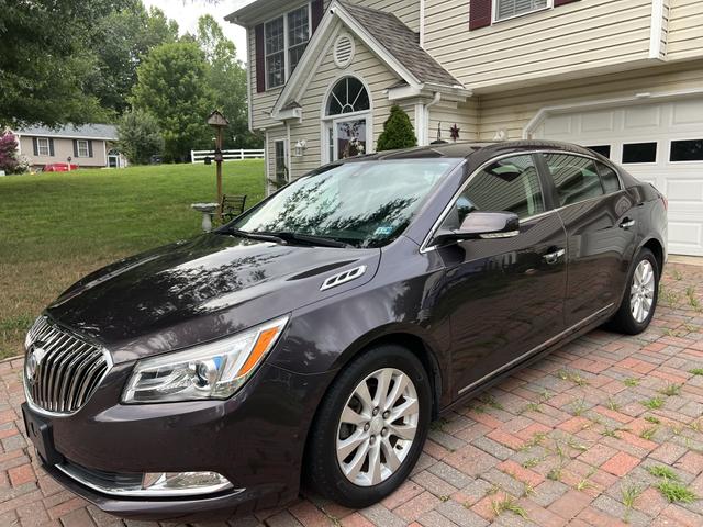 Photo of 2015 Gray Buick LaCrosse
