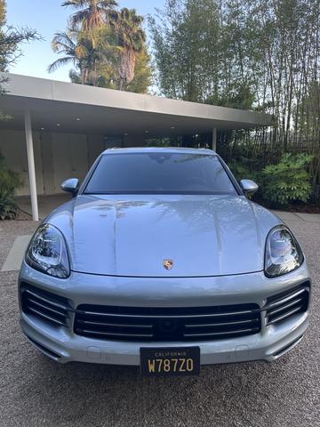 Photo of 2020 Silver Porsche Cayenne