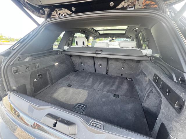 Photo of 2023 Black BMW X5 PHEV