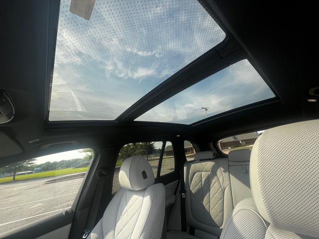 Photo of 2023 Black BMW X5 PHEV