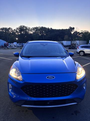 Photo of 2020 Blue Ford Escape