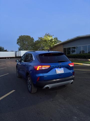 Photo of 2020 Blue Ford Escape