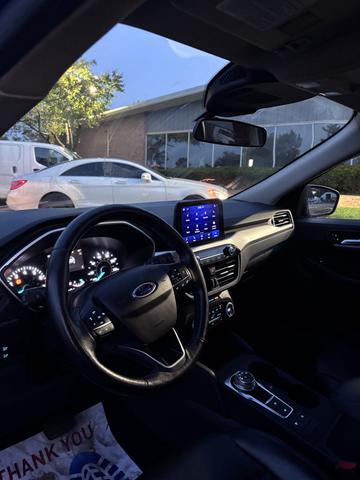 Photo of 2020 Blue Ford Escape