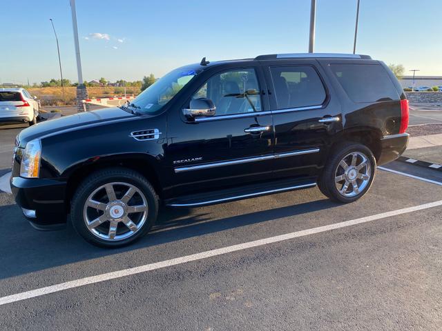 Photo of 2014 Black Cadillac Escalade