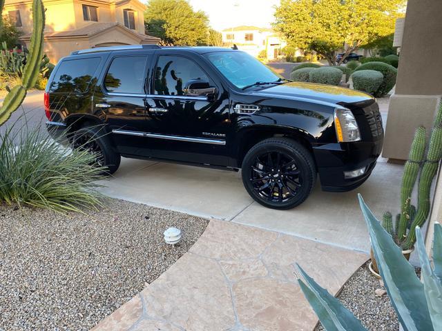 Photo of 2014 Black Cadillac Escalade
