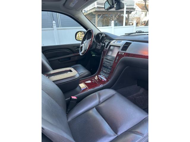 Photo of 2014 Black Cadillac Escalade