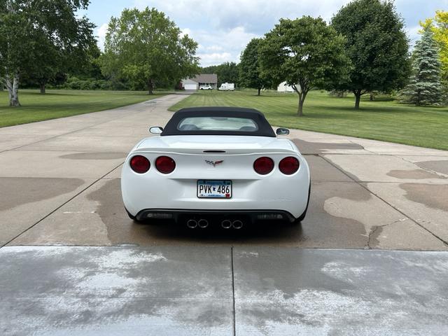Photo of 2011 White Chevrolet Corvette