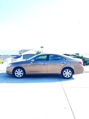 Photo of 2007 Gold Lexus ES 350