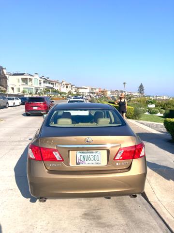 Photo of 2007 Gold Lexus ES 350
