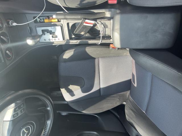 Photo of 2007 White Mazda Mazda3