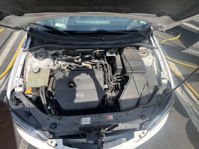 Photo of 2007 White Mazda Mazda3