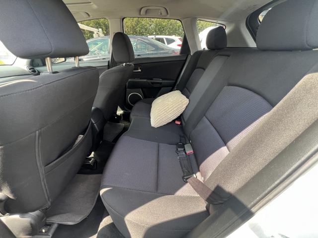 Photo of 2007 White Mazda Mazda3