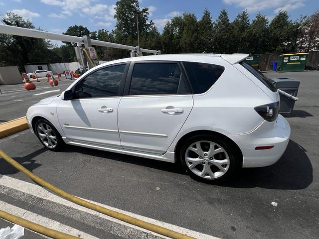 Photo of 2007 White Mazda Mazda3