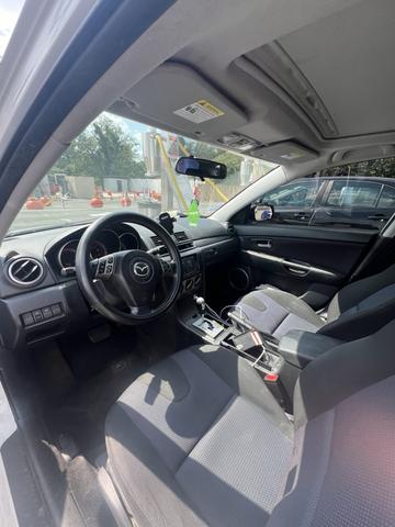 Photo of 2007 White Mazda Mazda3