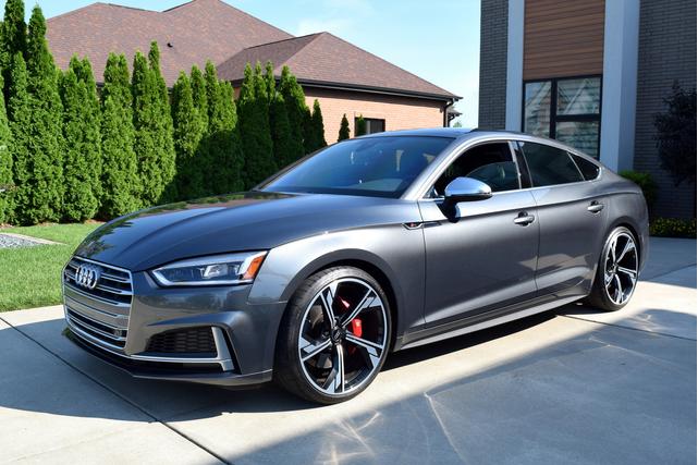 Photo of 2018 Gray Audi S5