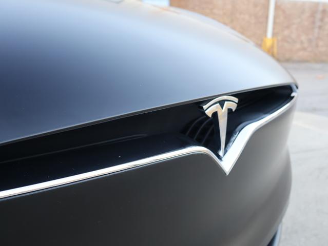 Photo of 2021 Black Tesla Model X