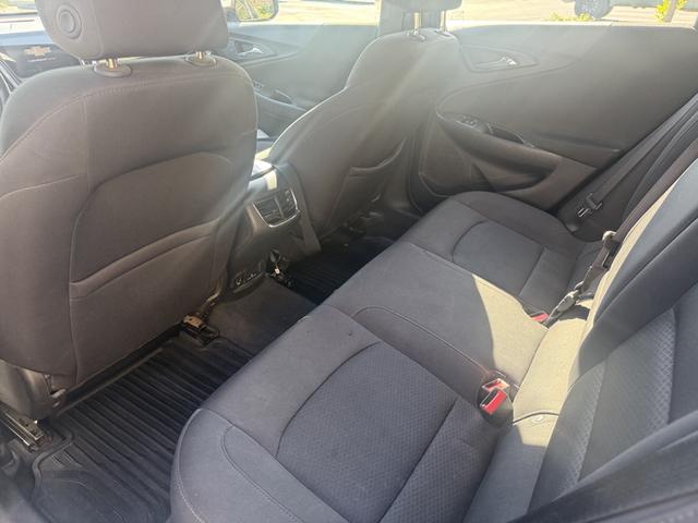 Photo of 2018 Silver Chevrolet Malibu