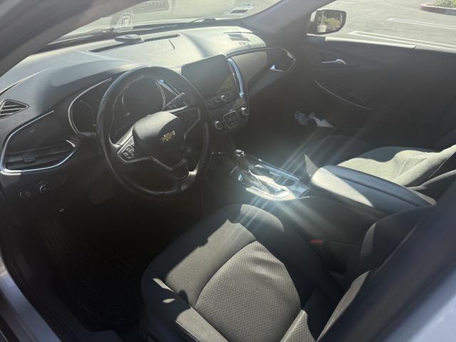 Photo of 2018 Silver Chevrolet Malibu