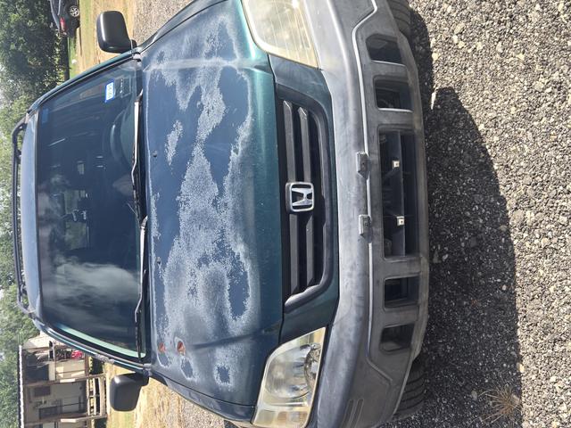 Photo of 1999 Green Honda CR-V