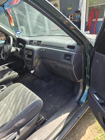 Photo of 1999 Green Honda CR-V