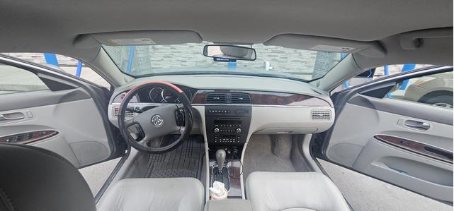 Photo of 2009 Gray Buick LaCrosse