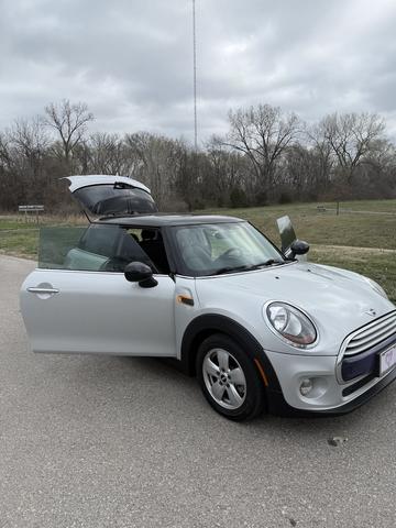 Photo of 2014 Silver MINI Hardtop