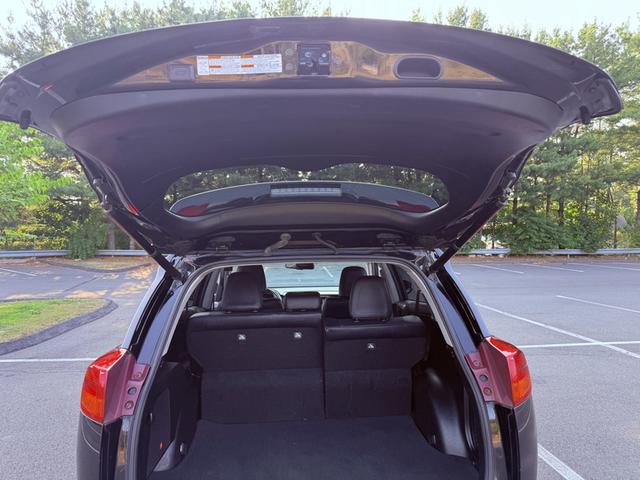 Photo of 2015 Black Toyota RAV4