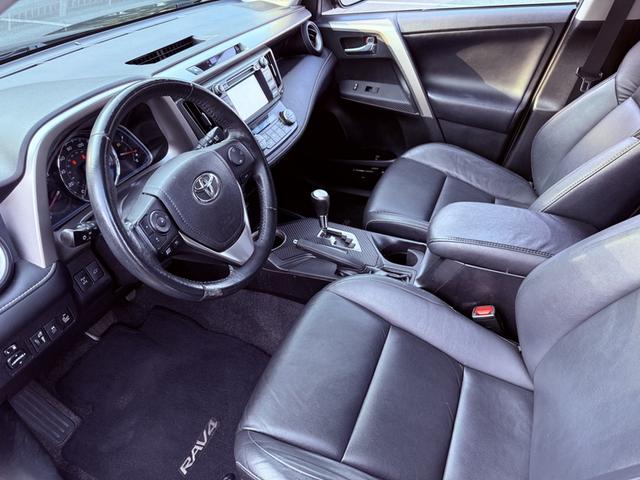 Photo of 2015 Black Toyota RAV4