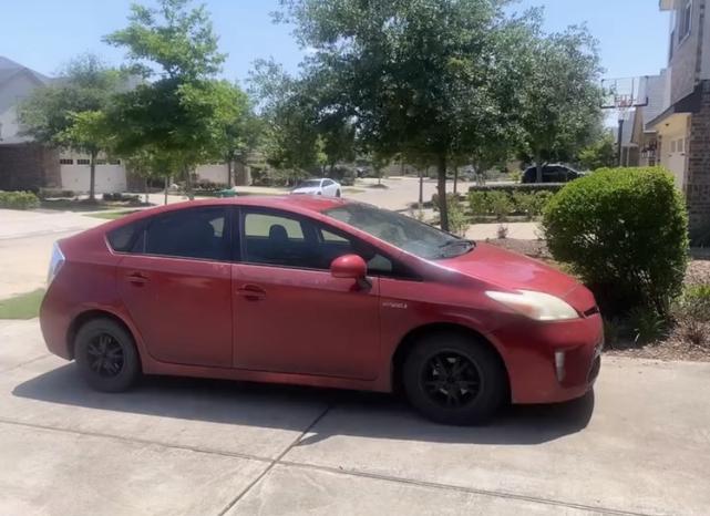 Photo of 2012 Red Toyota Prius