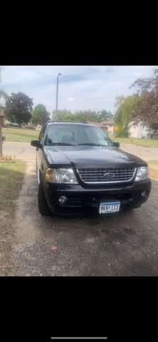 Photo of 2005 Black Ford Explorer