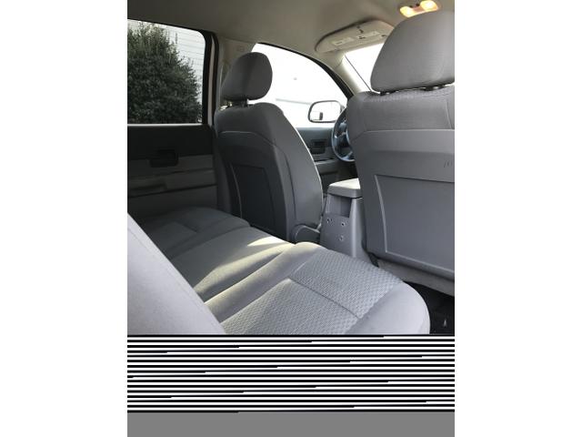 Photo of 2008 White Dodge Durango