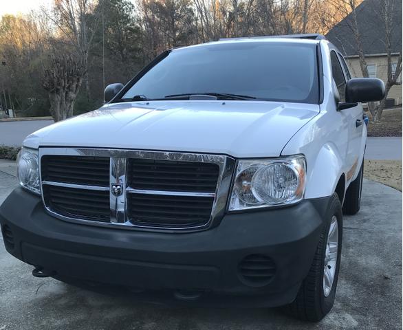 Photo of 2008 White Dodge Durango