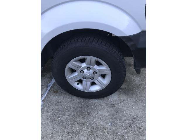Photo of 2008 White Dodge Durango