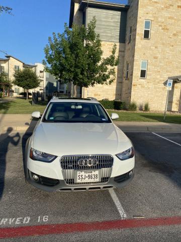 Photo of 2016 White Audi allroad