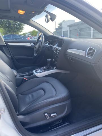 Photo of 2016 White Audi allroad